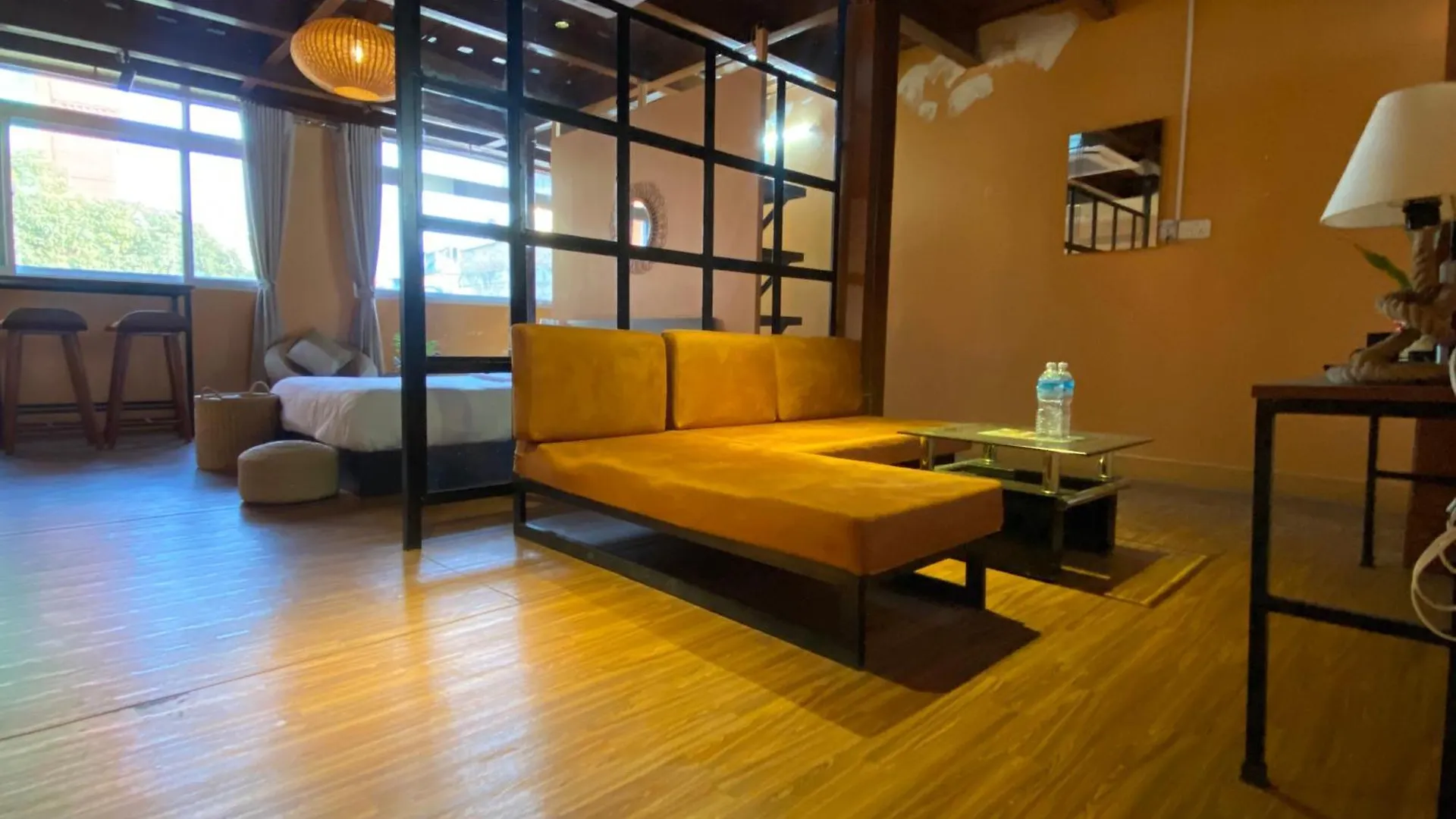 Spacious Boho Studio Apartment Katmandú Nepal